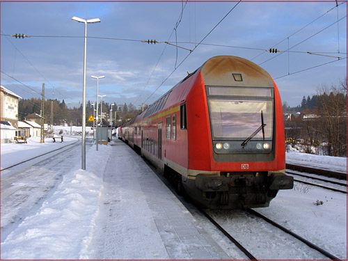 Reichsbahn Doppelstock im Bahnhof Steinbach am Wald