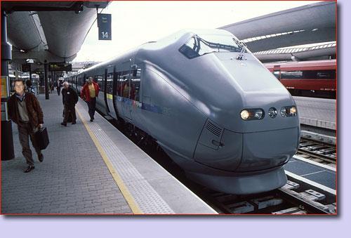 Bahnhof Oslo Norwegen Triebzug Baureihe BM 73