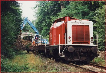 Bauzug auf der Hinterlandbahn im August 1999 Bauzug auf der Hinterlandbahn im August 1999