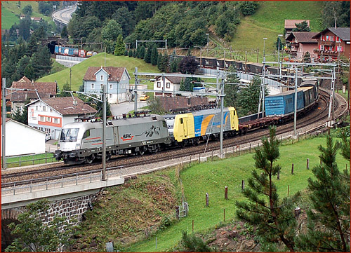 Baureihe 189 auf der Meienreussbrücke bei Wassen